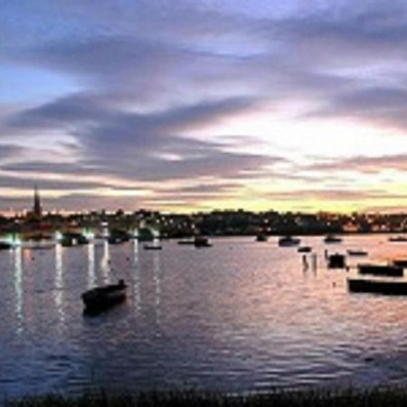 Ferrybank Riverbank House Hotel מראה חיצוני תמונה