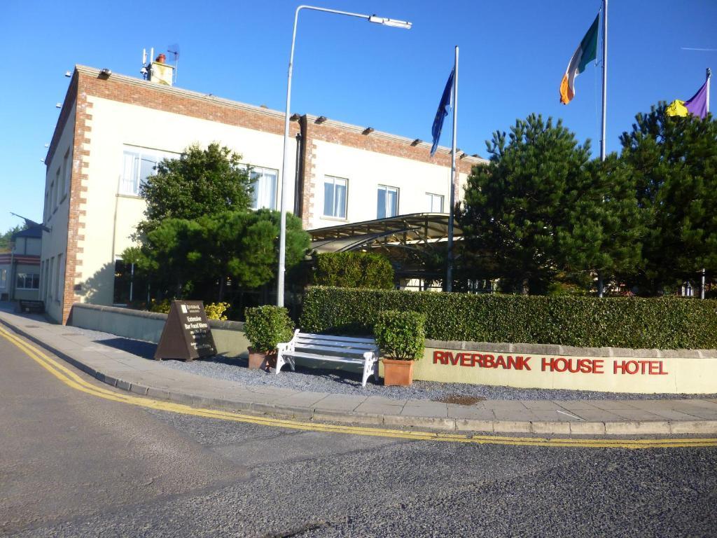 Ferrybank Riverbank House Hotel מראה חיצוני תמונה