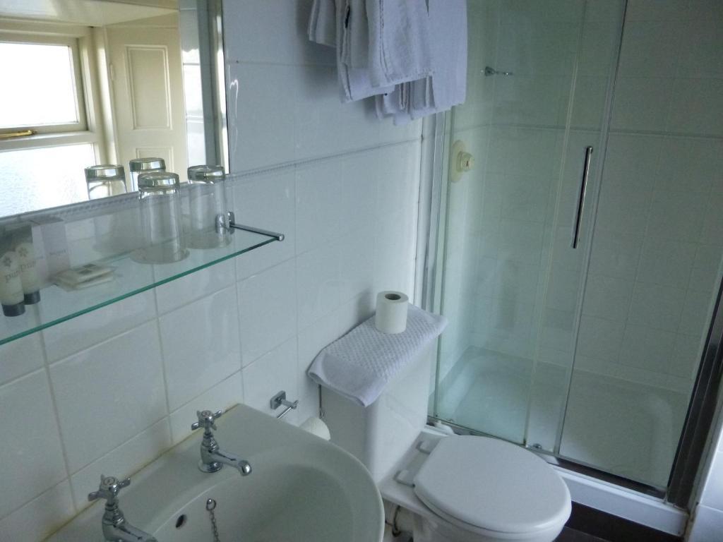Ferrybank Riverbank House Hotel חדר תמונה