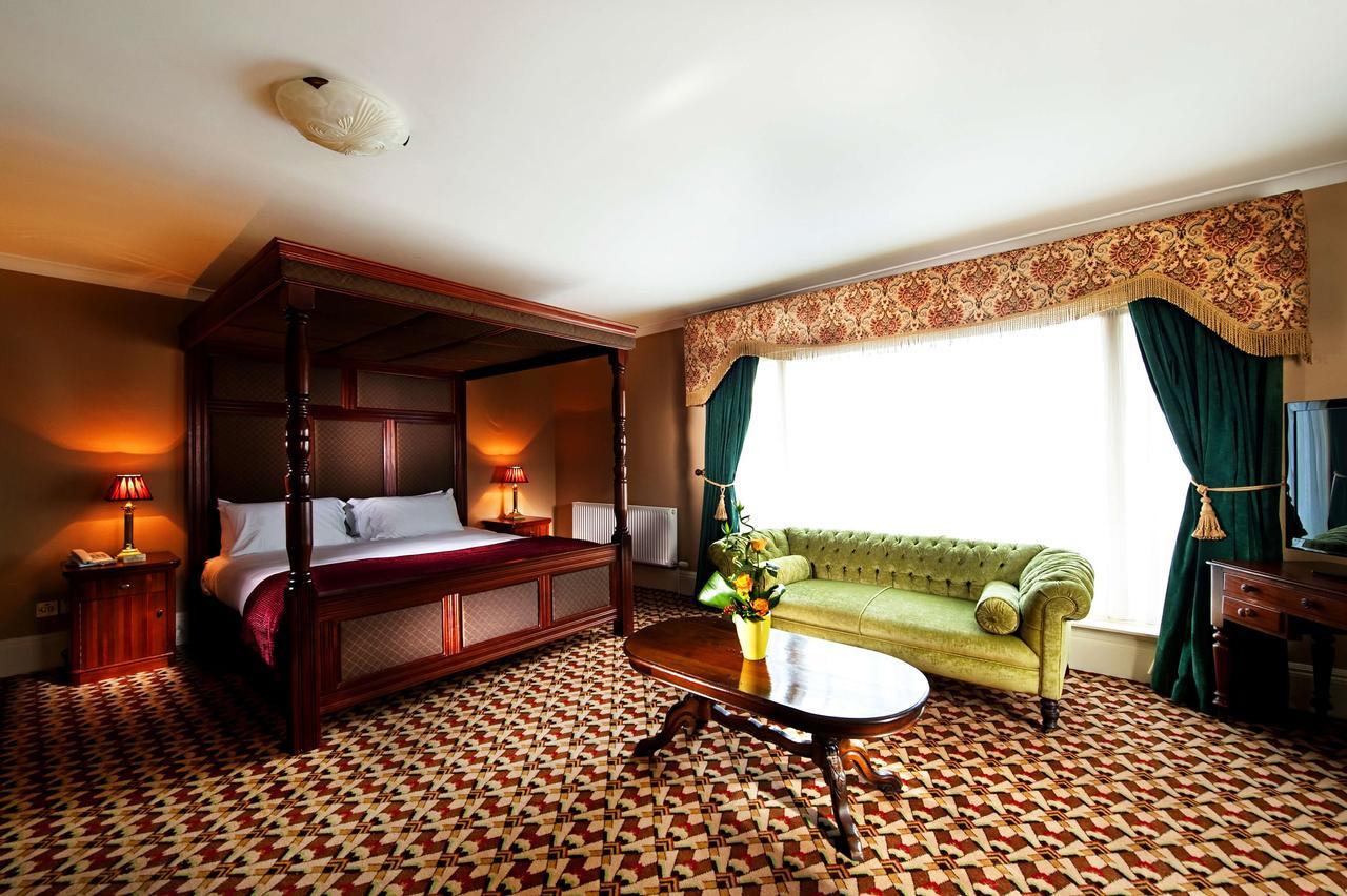 Ferrybank Riverbank House Hotel מראה חיצוני תמונה