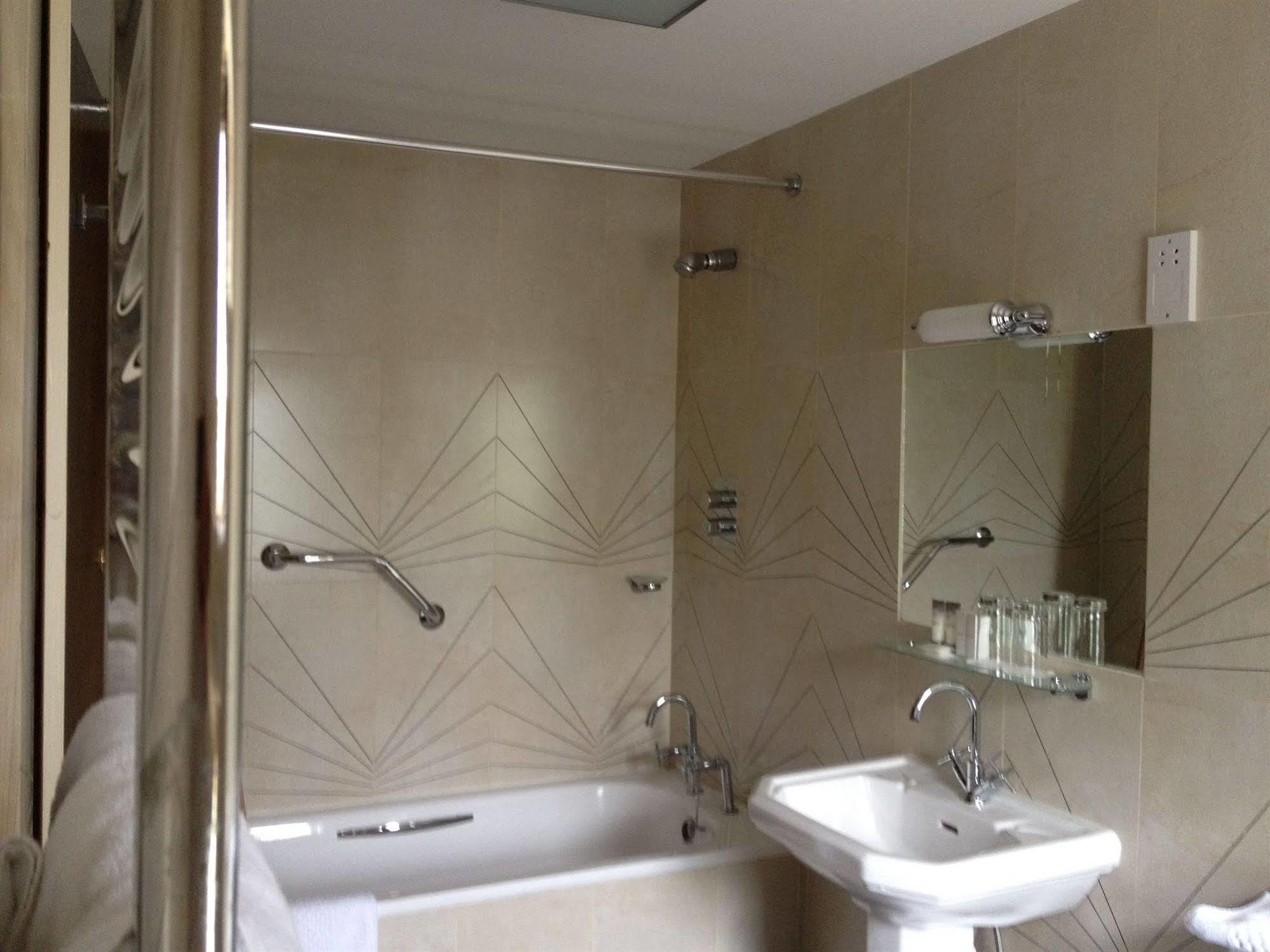 Ferrybank Riverbank House Hotel מראה חיצוני תמונה