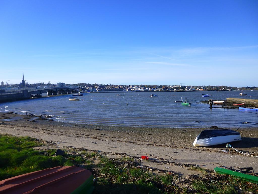 Ferrybank Riverbank House Hotel מראה חיצוני תמונה