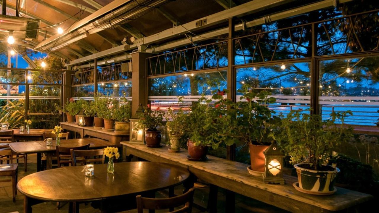Ferrybank Riverbank House Hotel מראה חיצוני תמונה